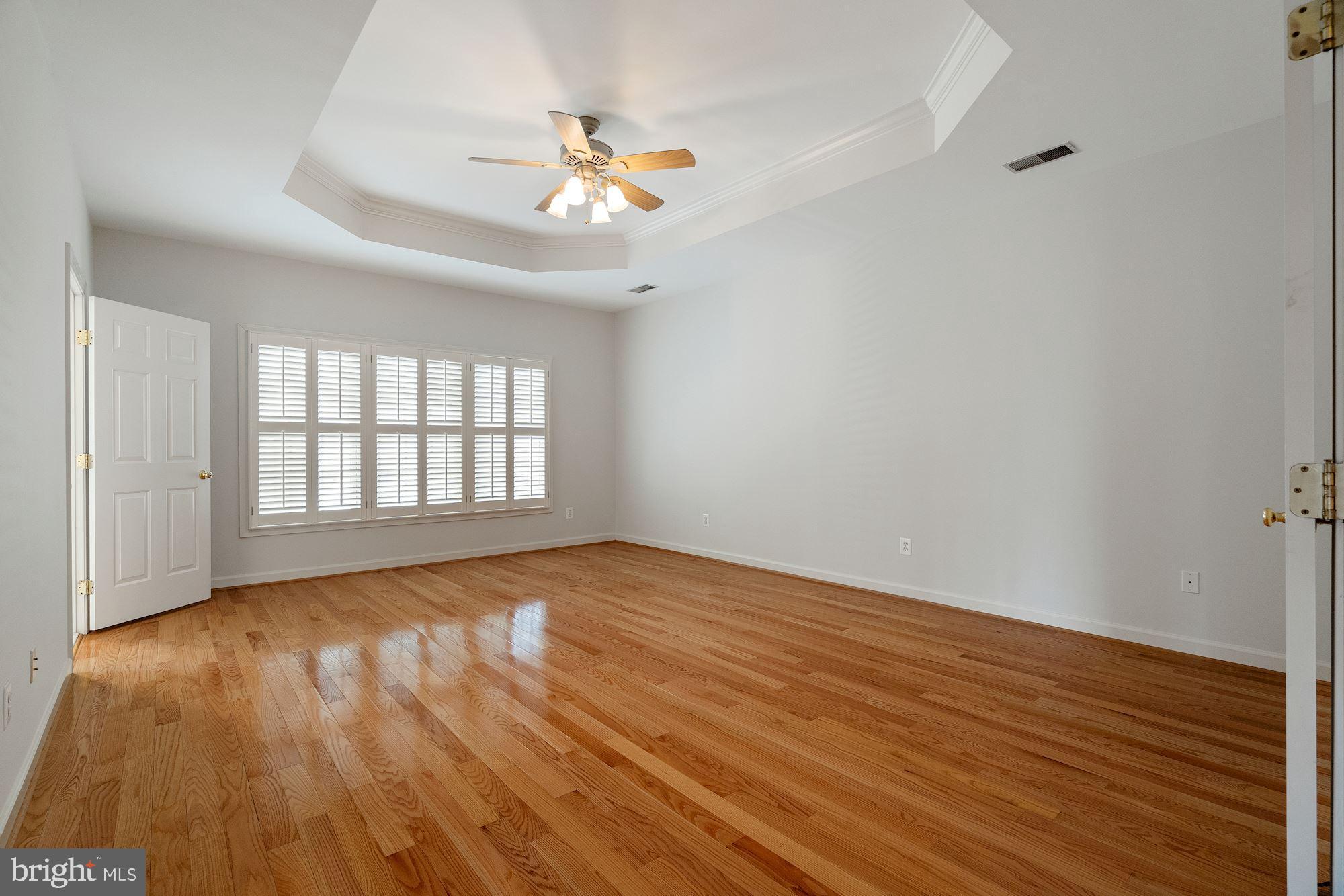8550 Center Road Springfield, VA 22152 - Photo 29 of 63 Trey ceilings in primary bedroom