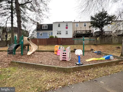 $620,000 | 3170 Ellenwood Drive, Fairfax, VA 22031