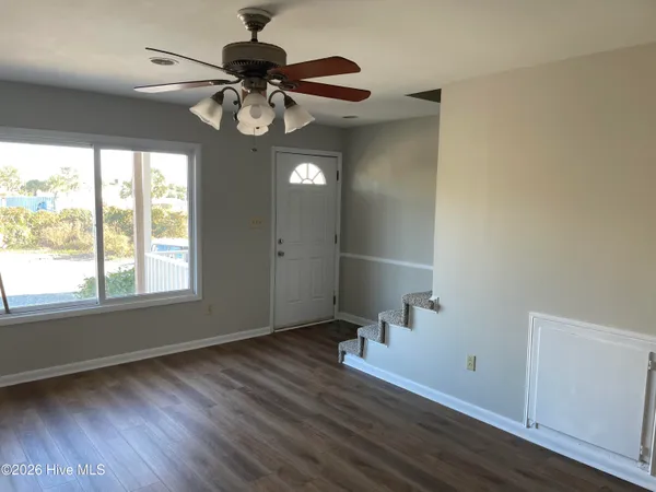 $1,500 | 133 Southeast 48th Street, Unit 2, Oak Island, NC 28465