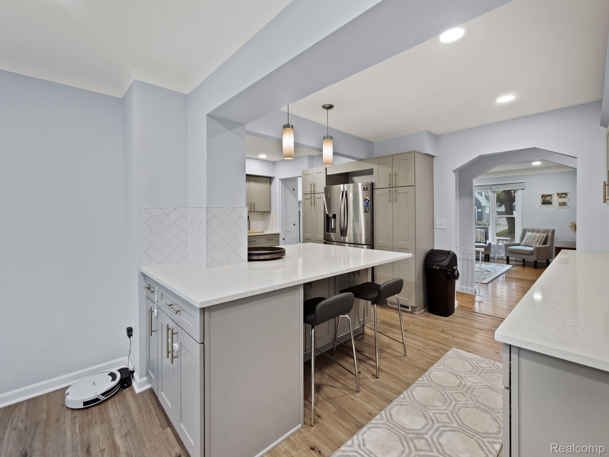 2734 Bamlet Road Royal Oak, MI 48073 - Photo 10 of 29 Gallery Image 10