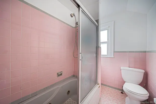 $695,000 | 247-18 137th Avenue | Queens