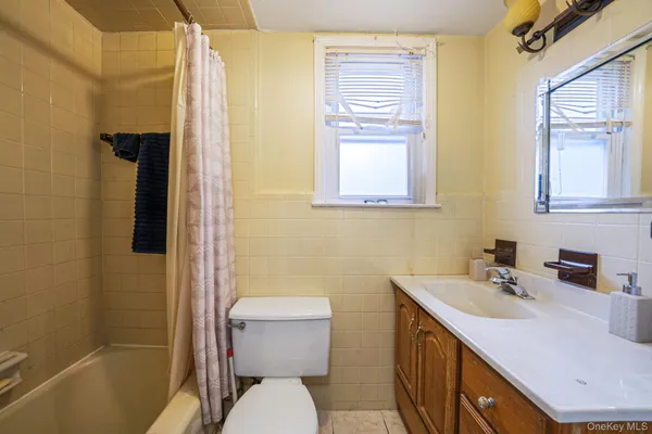 $695,000 | 247-18 137th Avenue | Queens