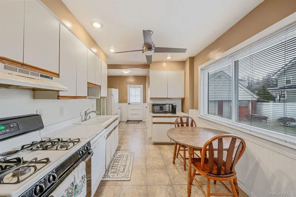 $695,000 | 247-18 137th Avenue | Queens