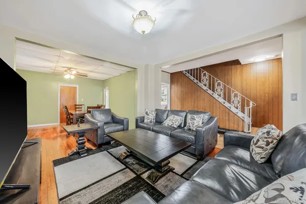 $695,000 | 247-18 137th Avenue | Queens