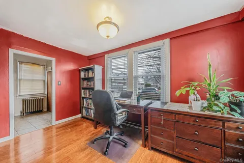$695,000 | 247-18 137th Avenue | Queens