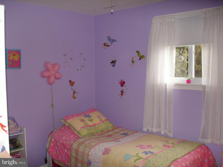 209 Tuscany Road Aston, PA 19014 - Photo 13 of 23 Bedroom 2