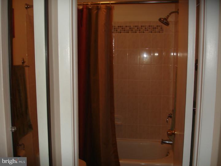 209 Tuscany Road Aston, PA 19014 - Photo 16 of 23 Bathroom