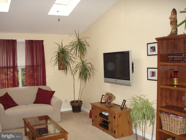 209 Tuscany Road Aston, PA 19014 - Photo 20 of 23 Family Room