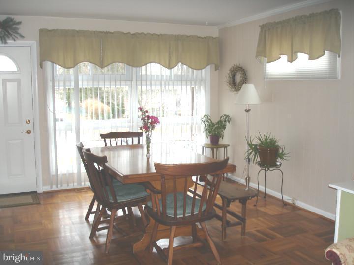 209 Tuscany Road Aston, PA 19014 - Photo 6 of 23 Living Room