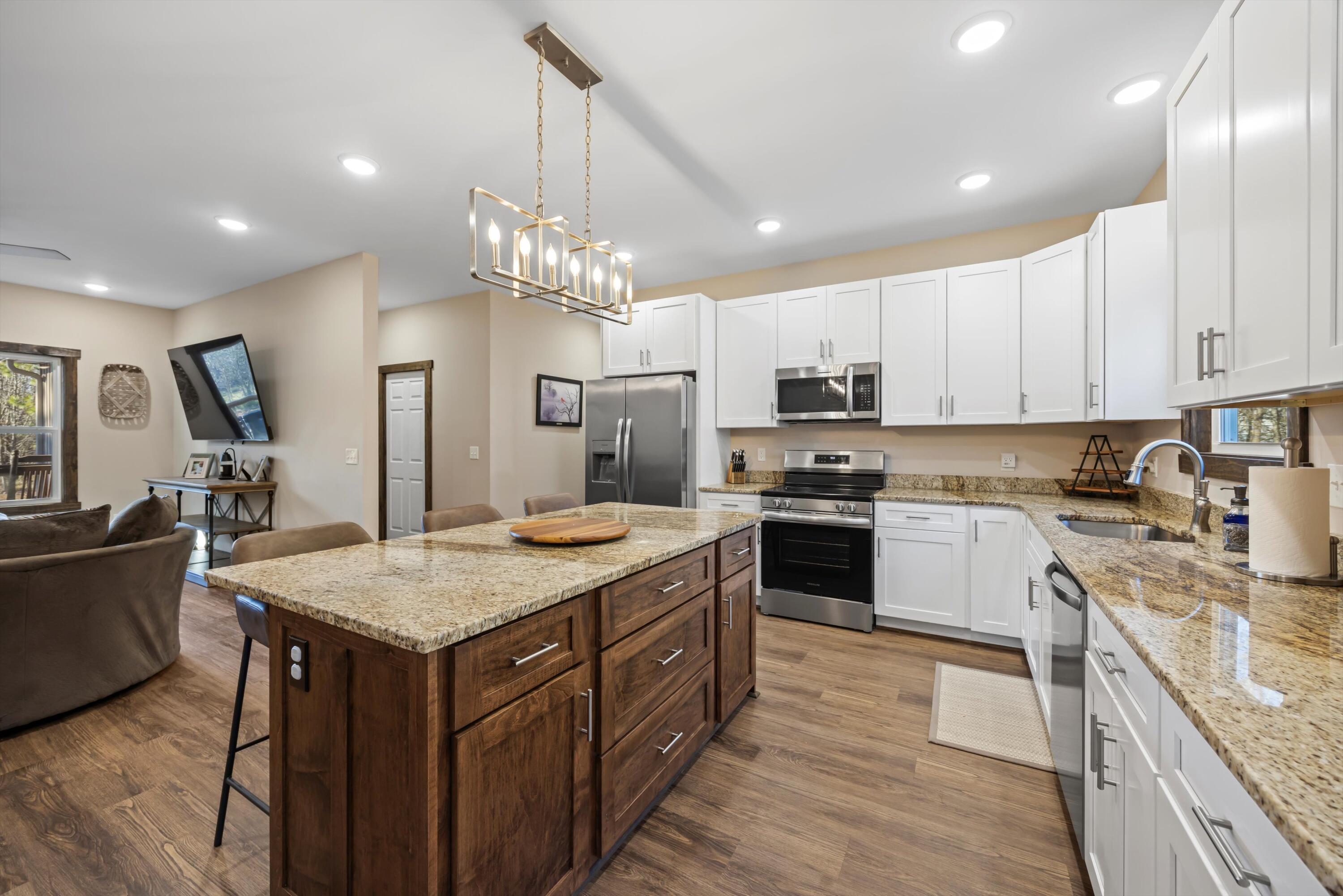 1717 Norton Bridge Road Chatsworth, GA 30705 - Photo 7 of 34 11-090A9787