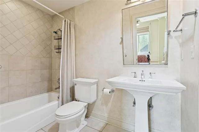 $745,000 | 400 Metairie-Hammond Highway, Unit 5E, Metairie, LA 70005