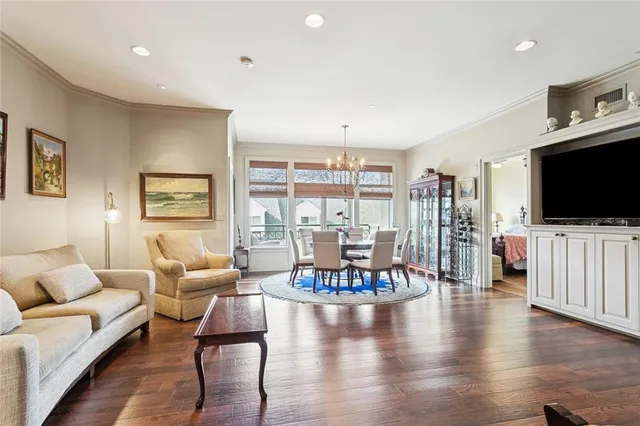 $745,000 | 400 Metairie-Hammond Highway, Unit 5E, Metairie, LA 70005