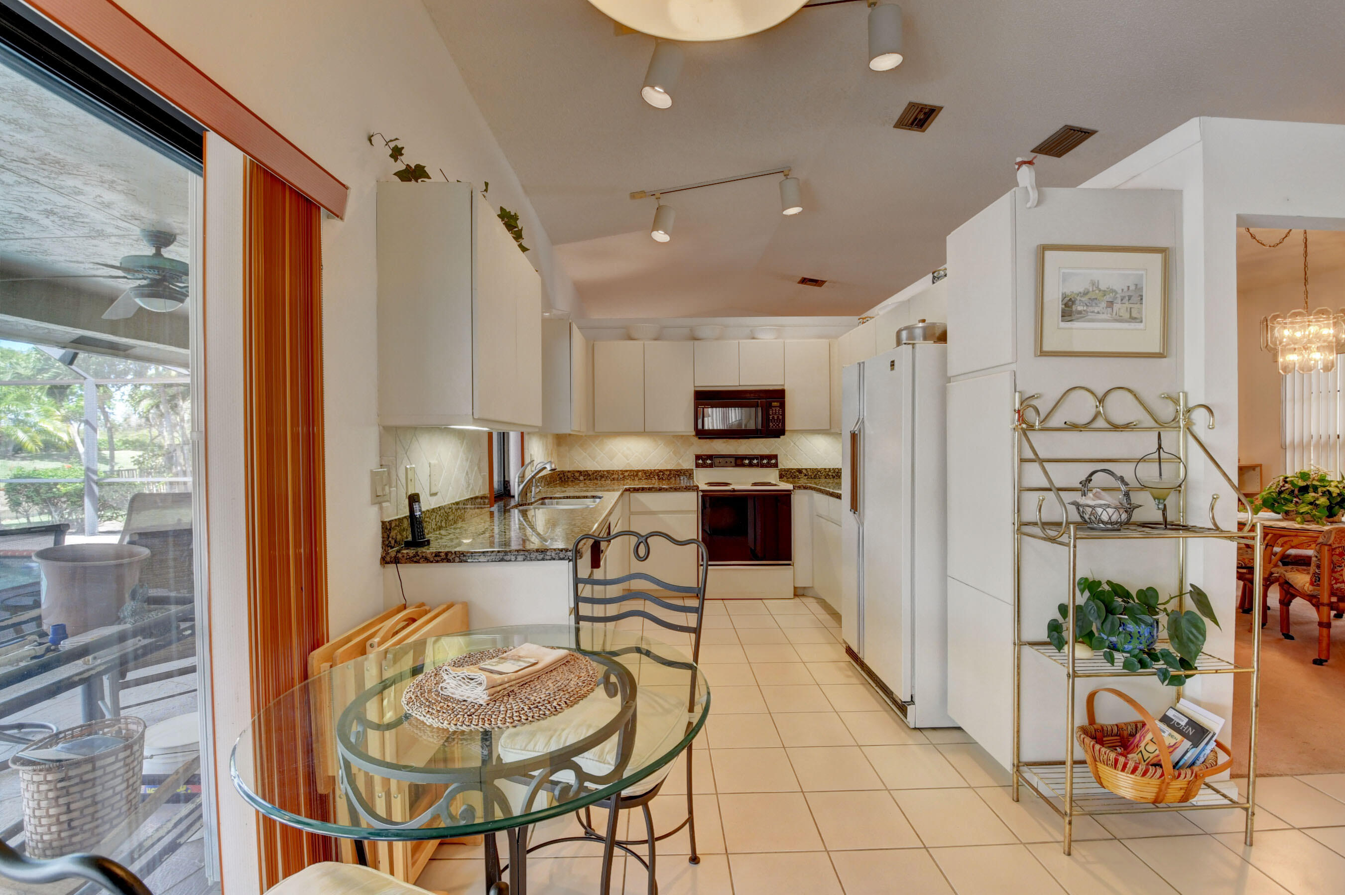 11600 Island Lakes Lane Boca Raton, FL 33498 - Photo 18 of 41 Breakfast Area