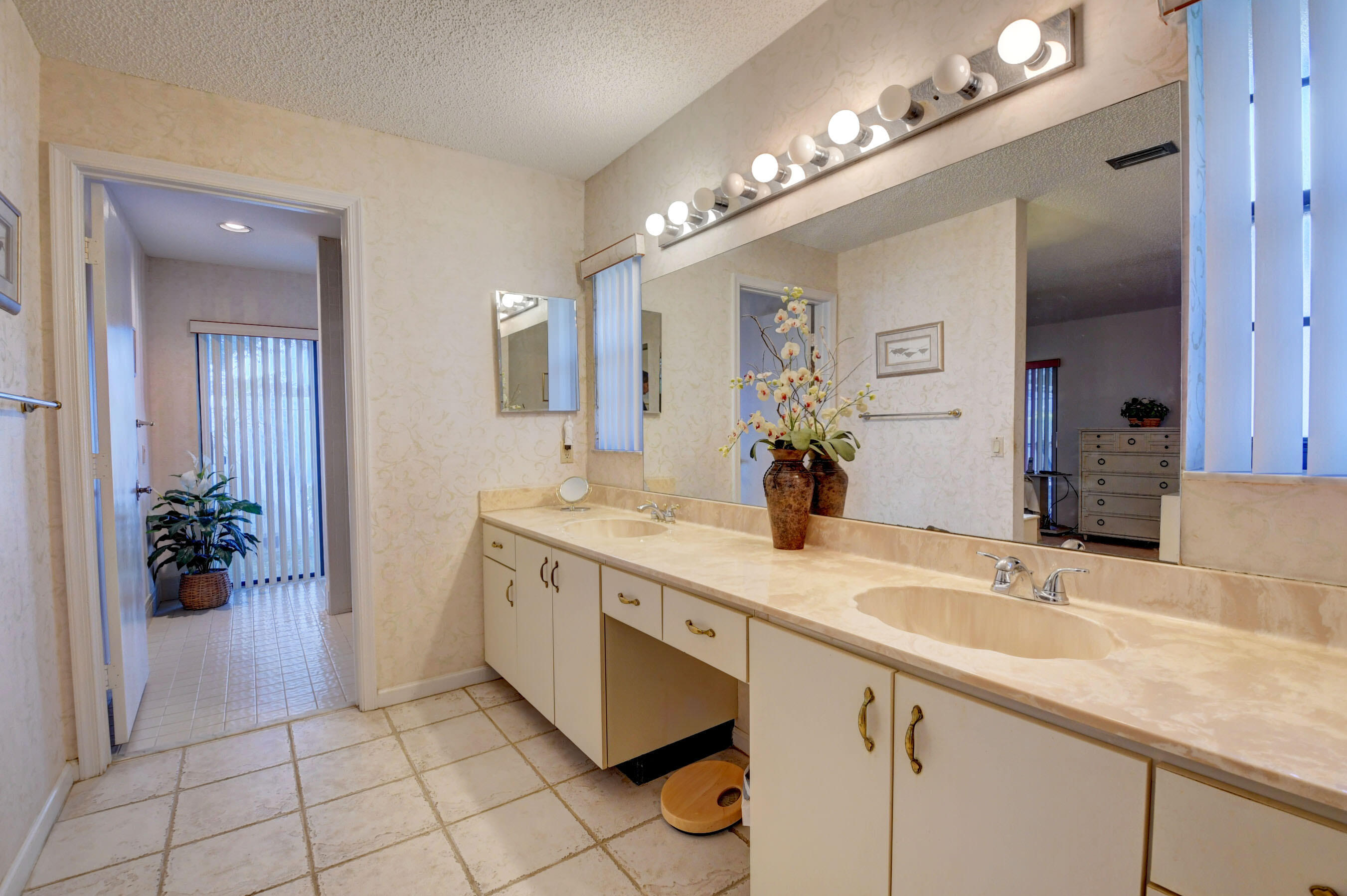 11600 Island Lakes Lane Boca Raton, FL 33498 - Photo 25 of 41 Master Bath