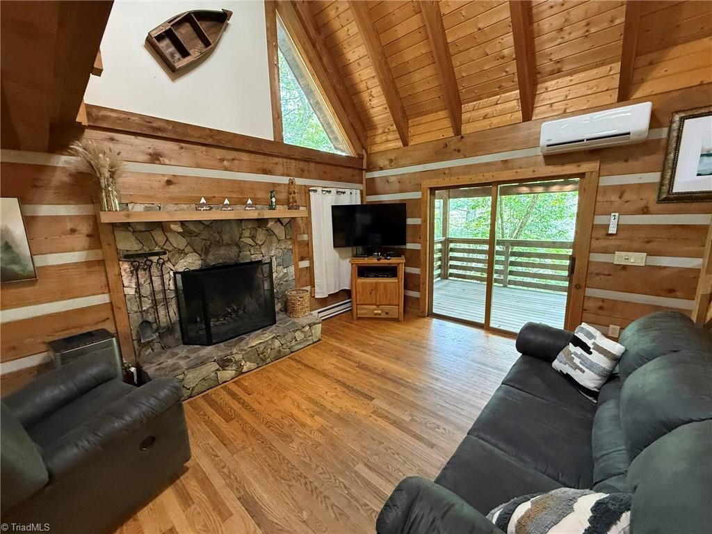 1105 Fall Creek Road Purlear, NC 28665 - Photo 17 of 48