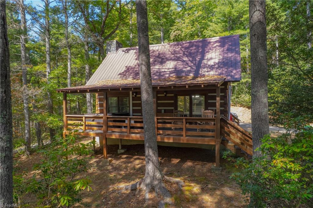 1105 Fall Creek Road Purlear, NC 28665 - Photo 7 of 48