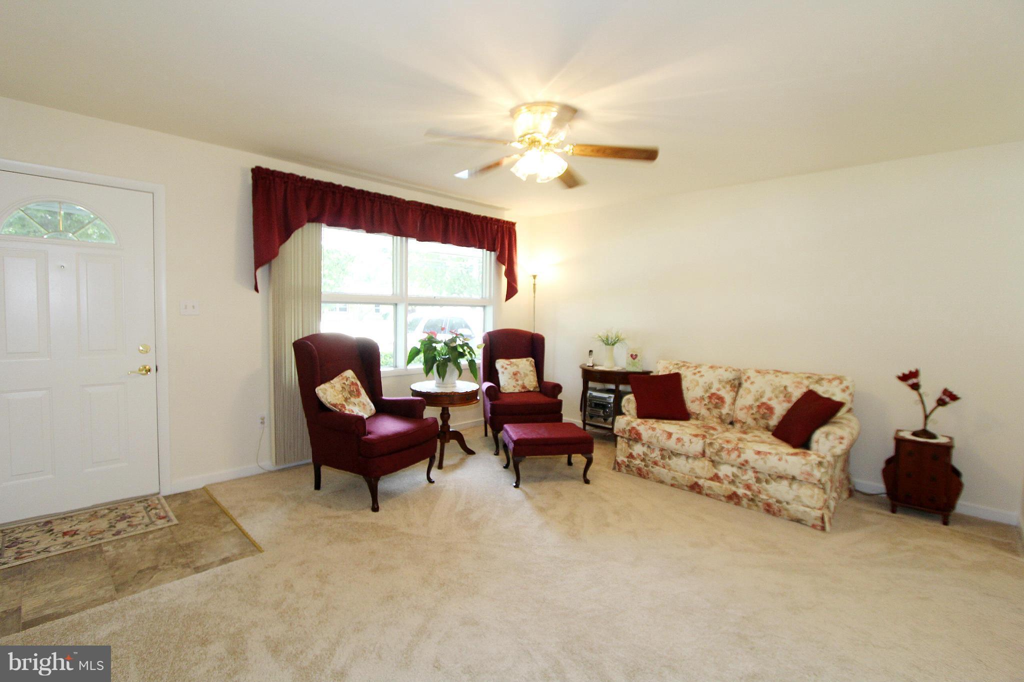 8109 Russell Road Alexandria, VA 22309 - Photo 16 of 25 Living Room 1