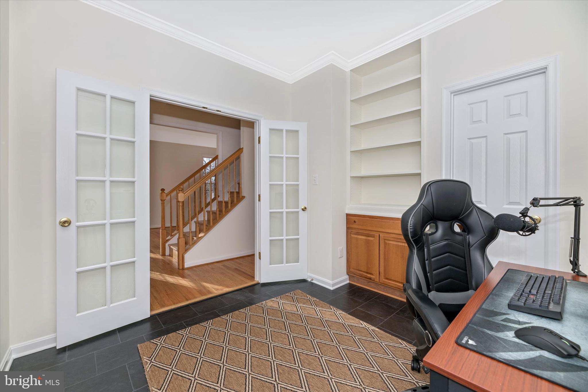 4905 Round Hill Road Frederick, MD 21702 - Photo 12 of 56 Office