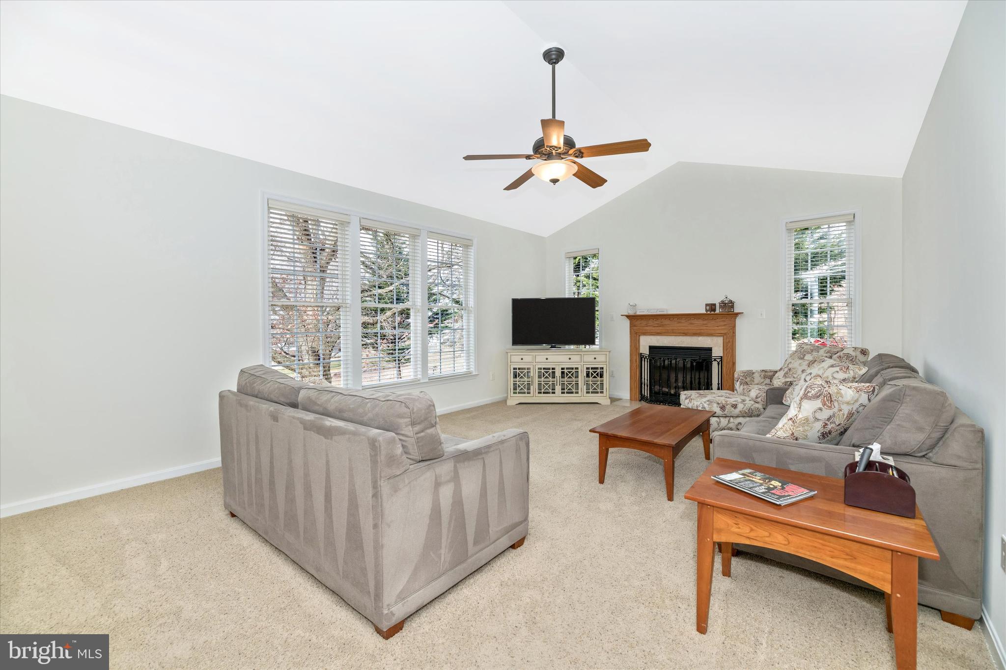 4905 Round Hill Road Frederick, MD 21702 - Photo 23 of 56 Family Room