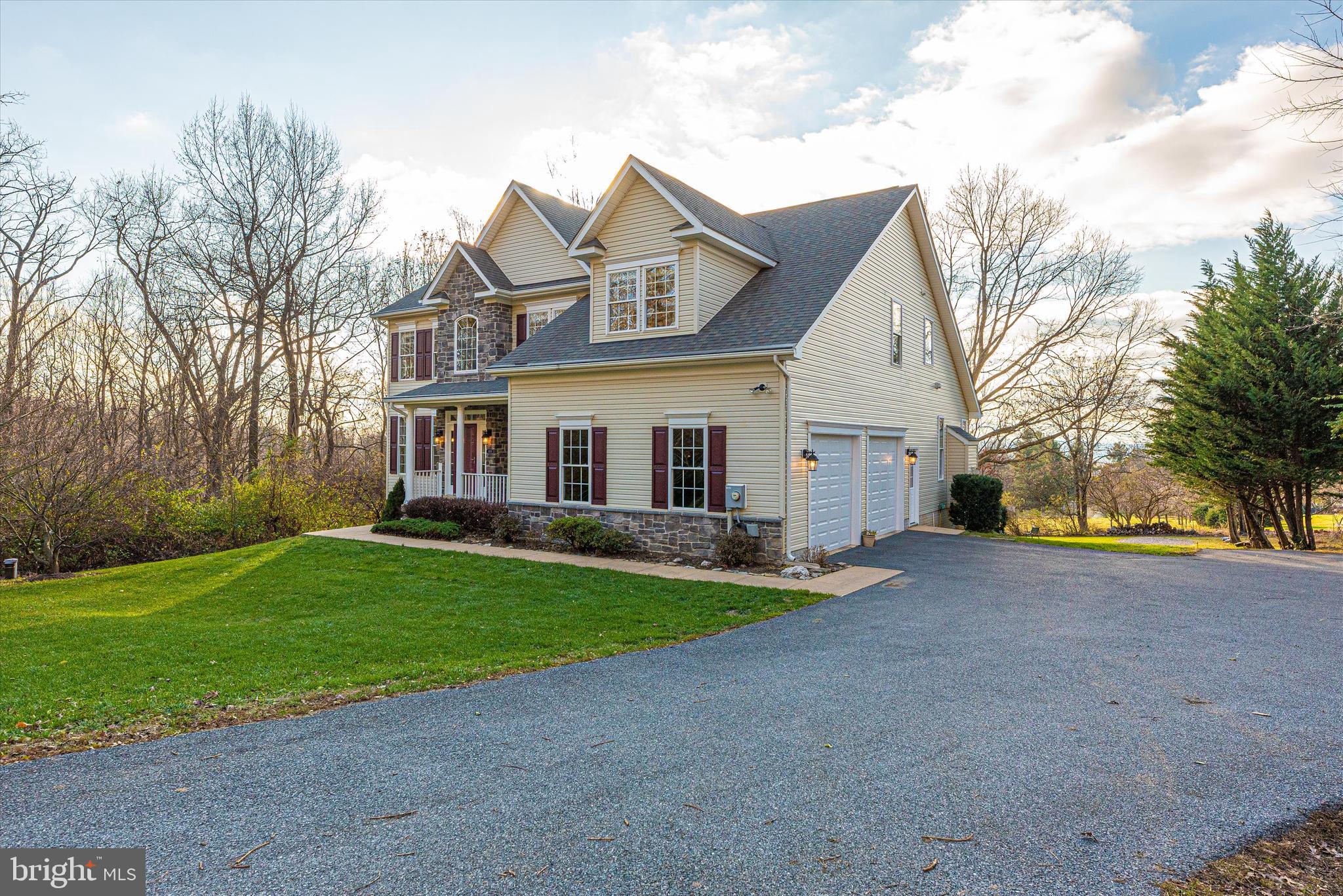 4905 Round Hill Road Frederick, MD 21702 - Photo 44 of 56 Exterior Front/Side