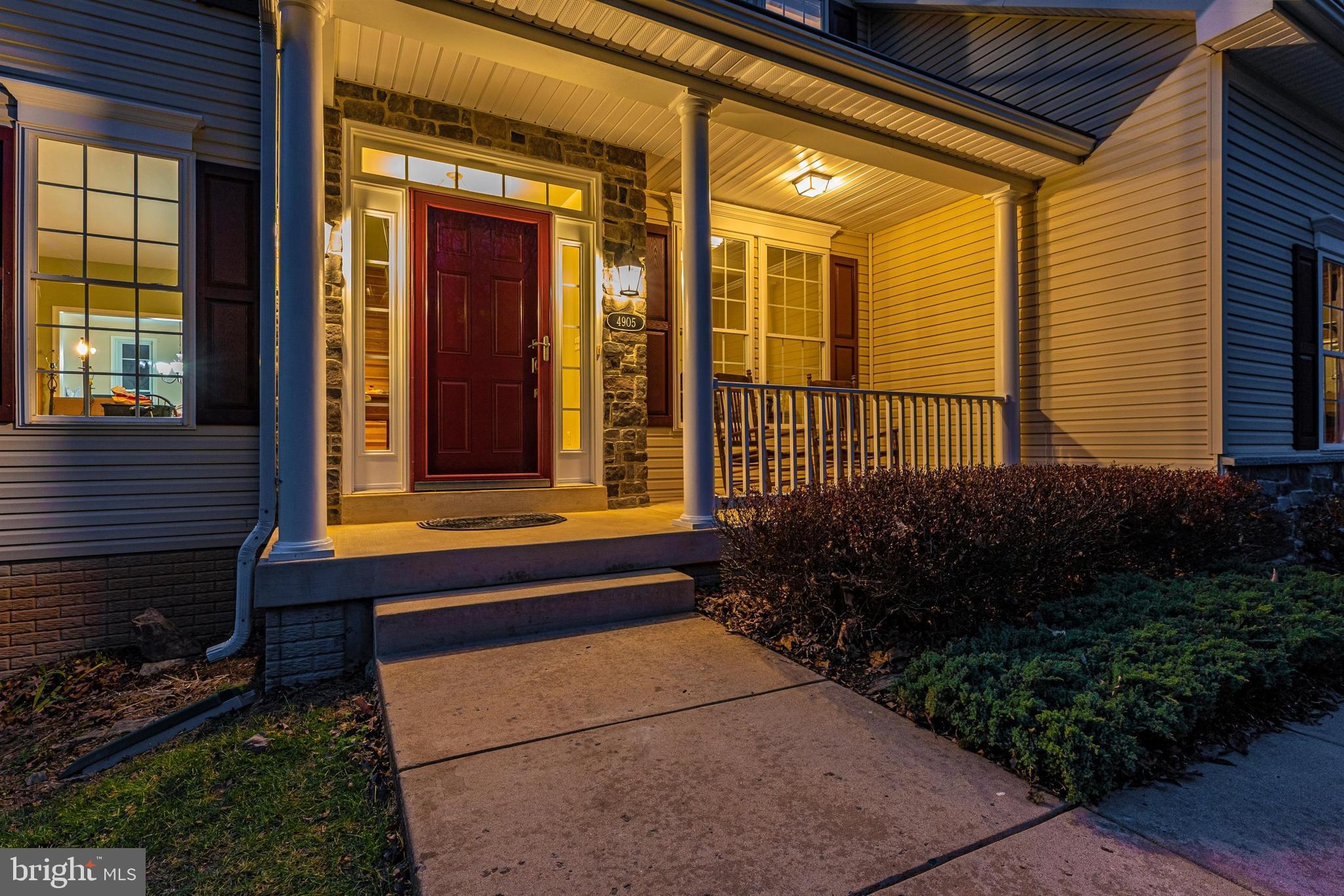 4905 Round Hill Road Frederick, MD 21702 - Photo 7 of 56 Front Porch