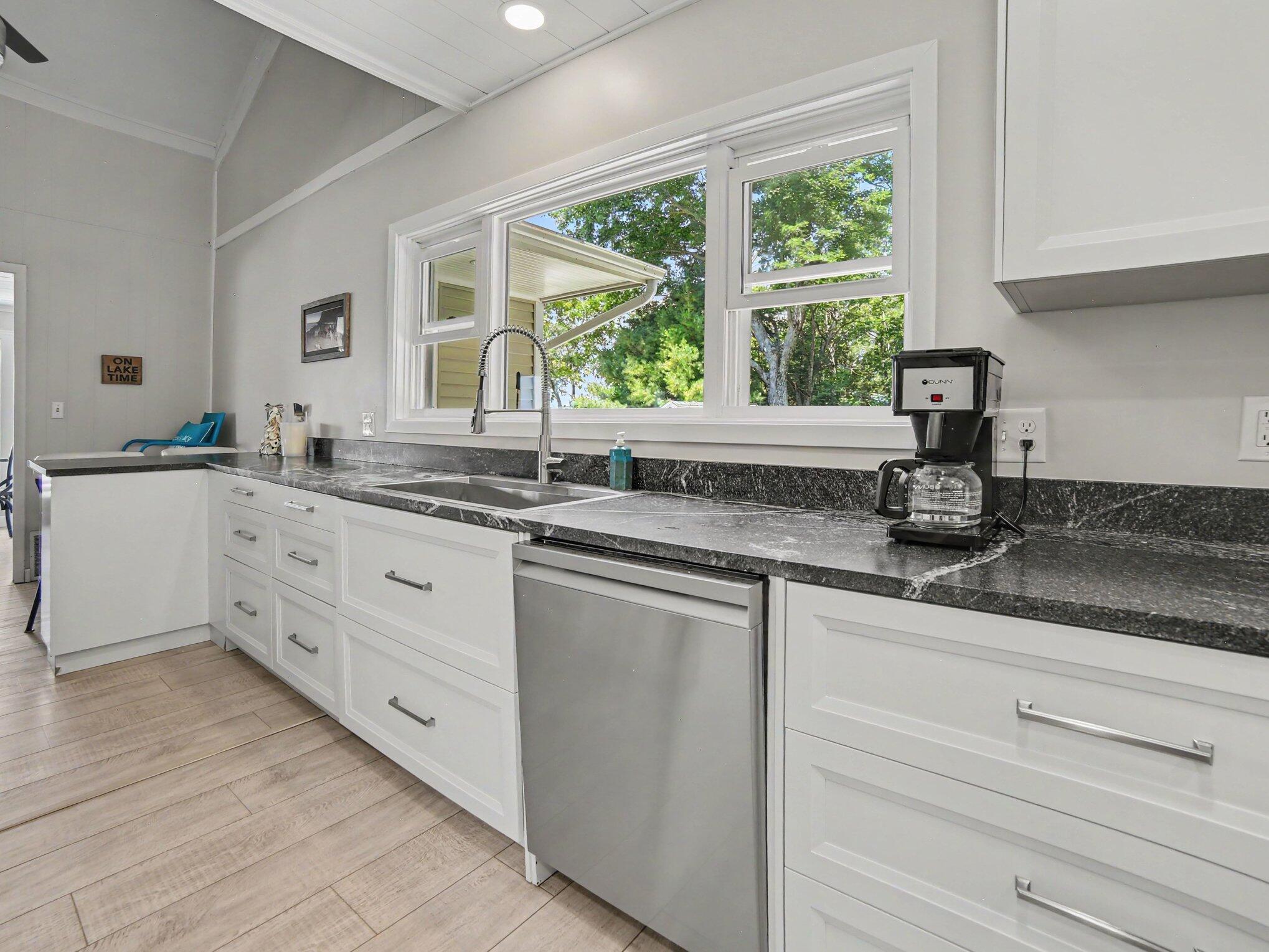 11775 South Valley Road Montague, MI 49437 - Photo 8 of 39 012_file_3259