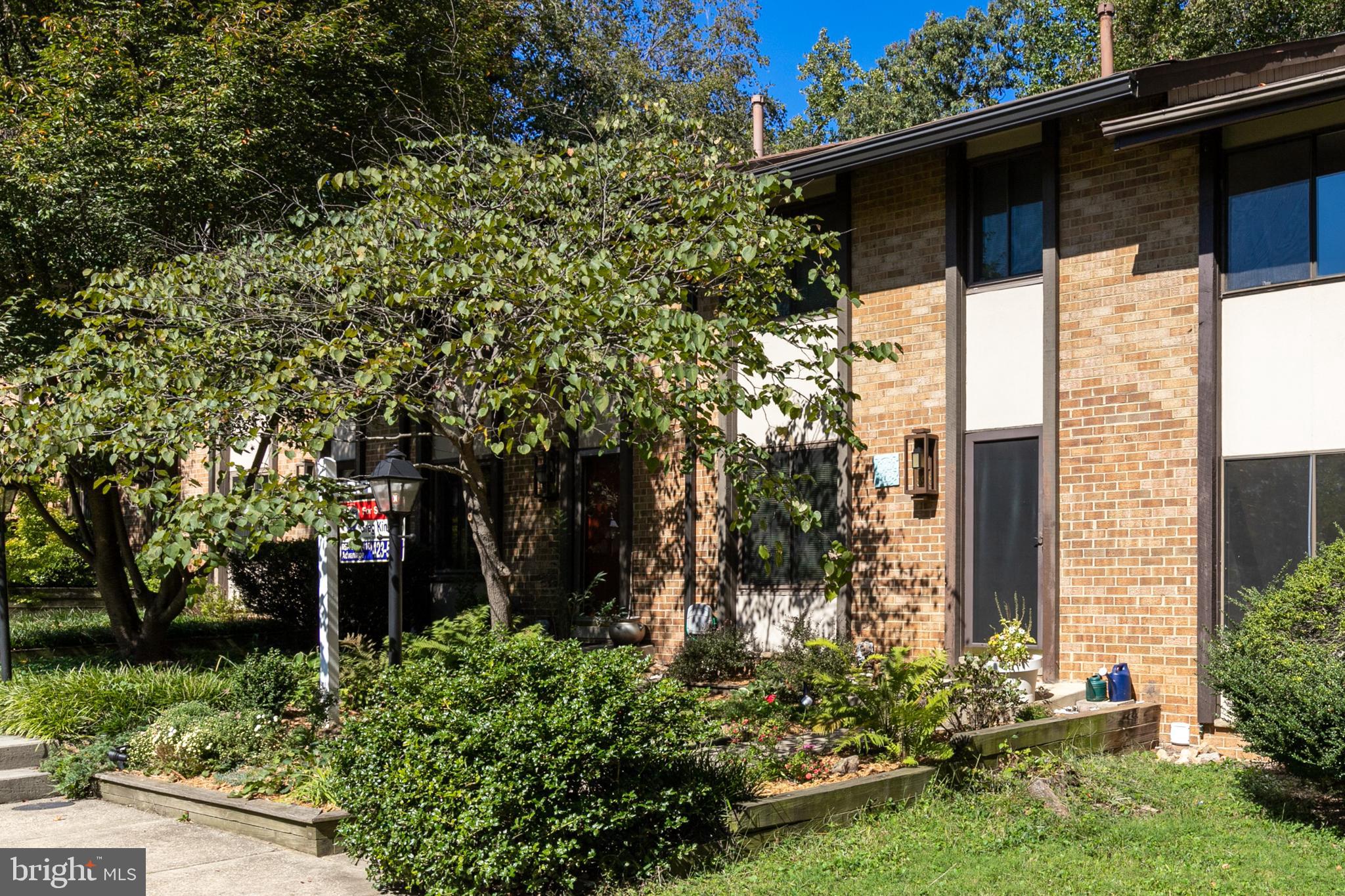8918 Footed Ridge Columbia, MD 21045 - Photo 23 of 24 Exterior Front