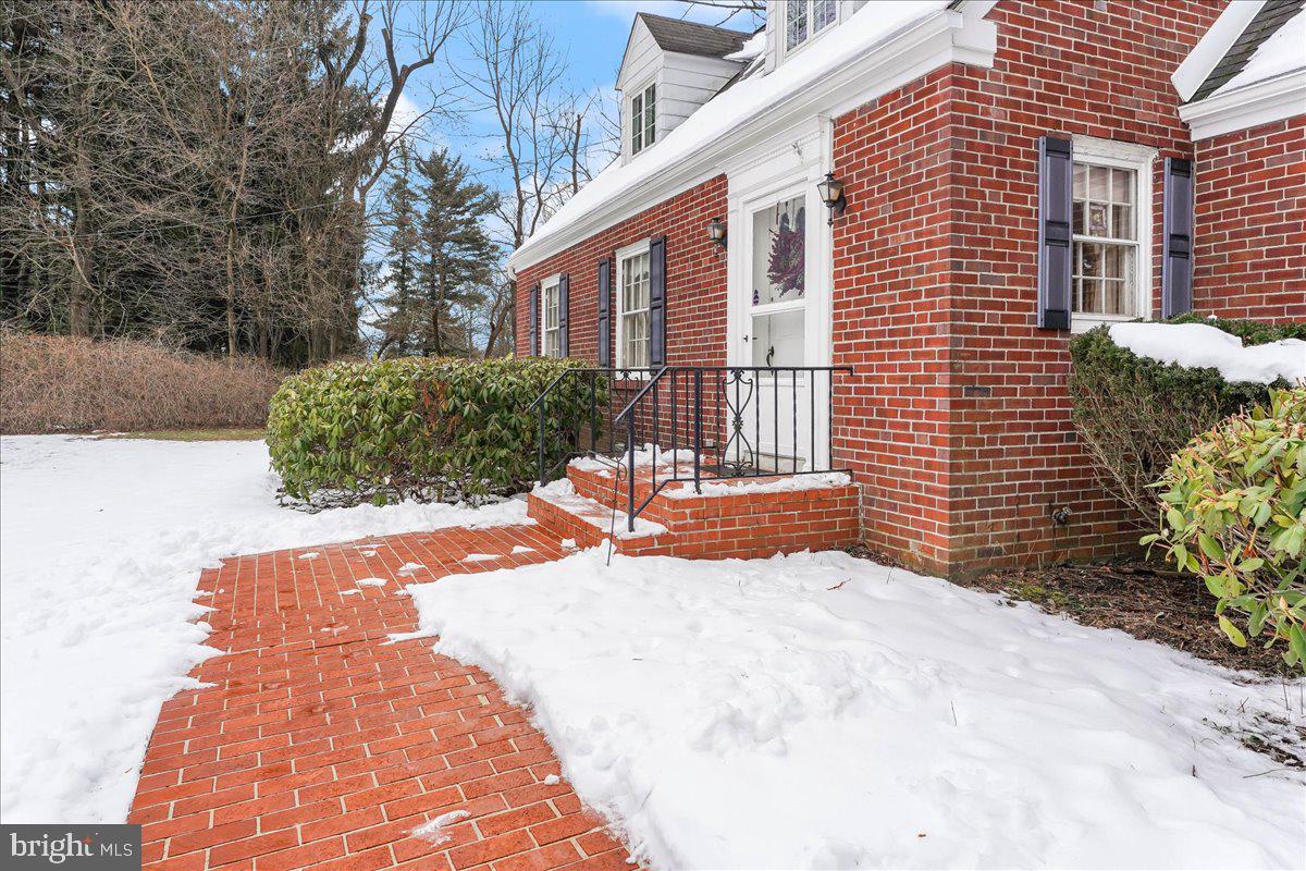 2310 West Chester Road Coatesville, PA 19320 - Photo 4 of 37 Gallery Image 4