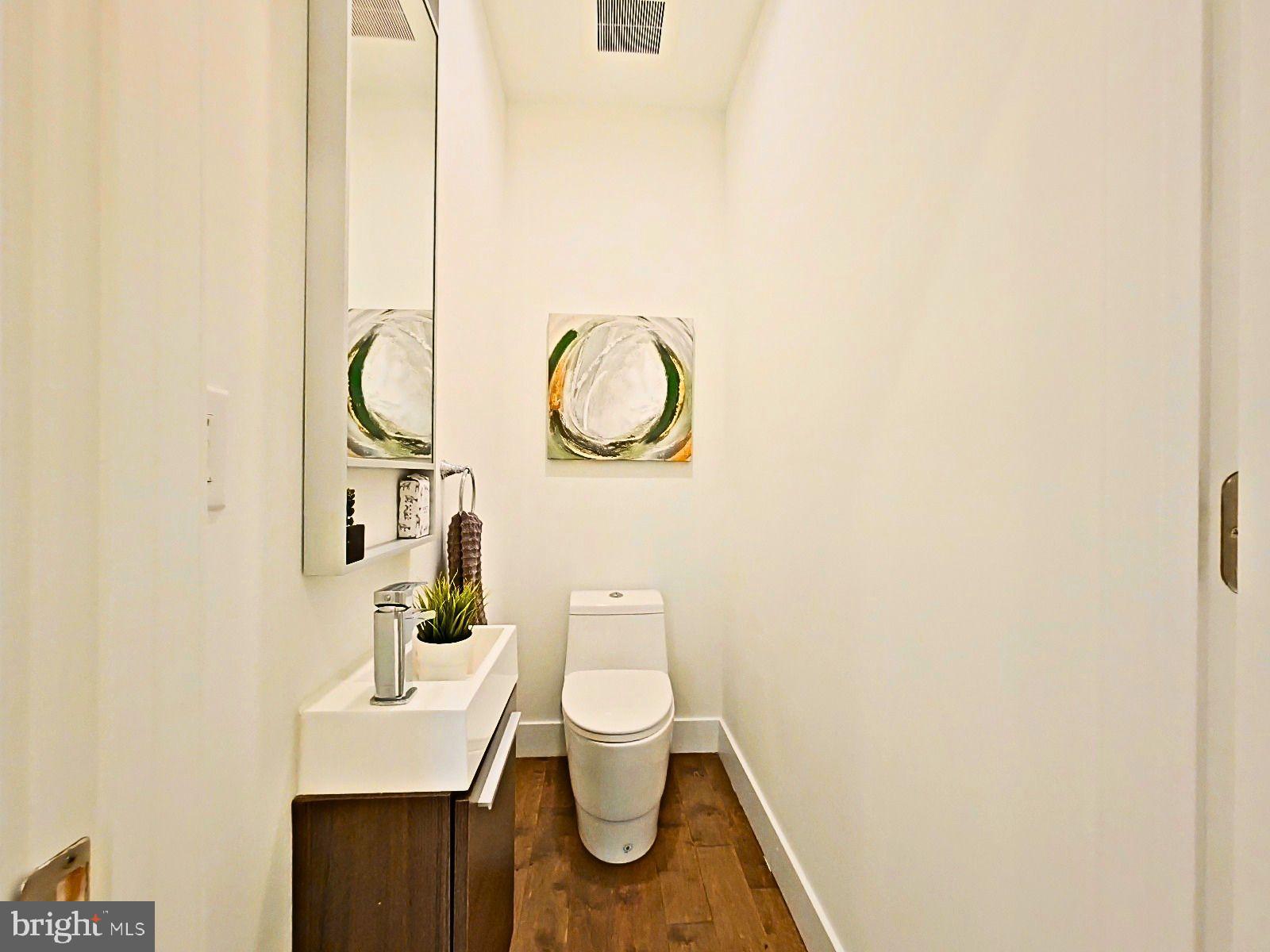 421 Wallace Street Philadelphia, PA 19123 - Photo 19 of 41 Half Bath - 1st floor