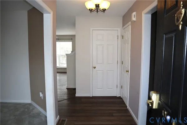 $364,999 | 912 Scotch Pine Court, Sandston, VA 23150