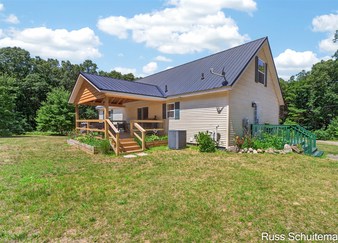 11508 Nichols Road Holton, MI 49425 - Photo 51 of 77 Gallery Image 51