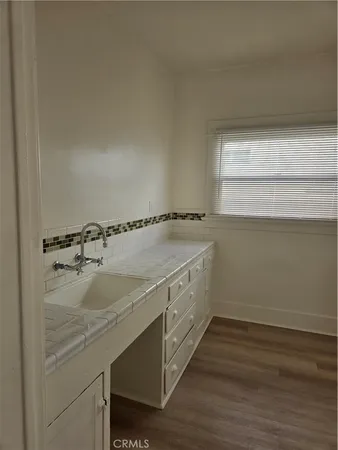 $2,200 | 942 2nd Street, Unit 8, Long Beach, CA 90802