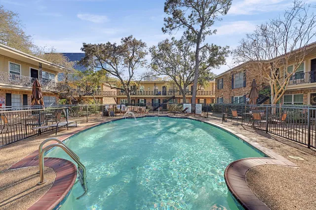 $165,000 | 3224 Timmons Lane, Unit 141, Houston, TX 77027