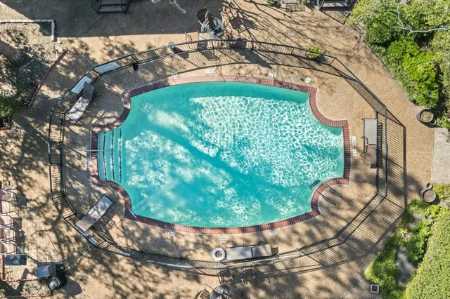 $165,000 | 3224 Timmons Lane, Unit 141, Houston, TX 77027