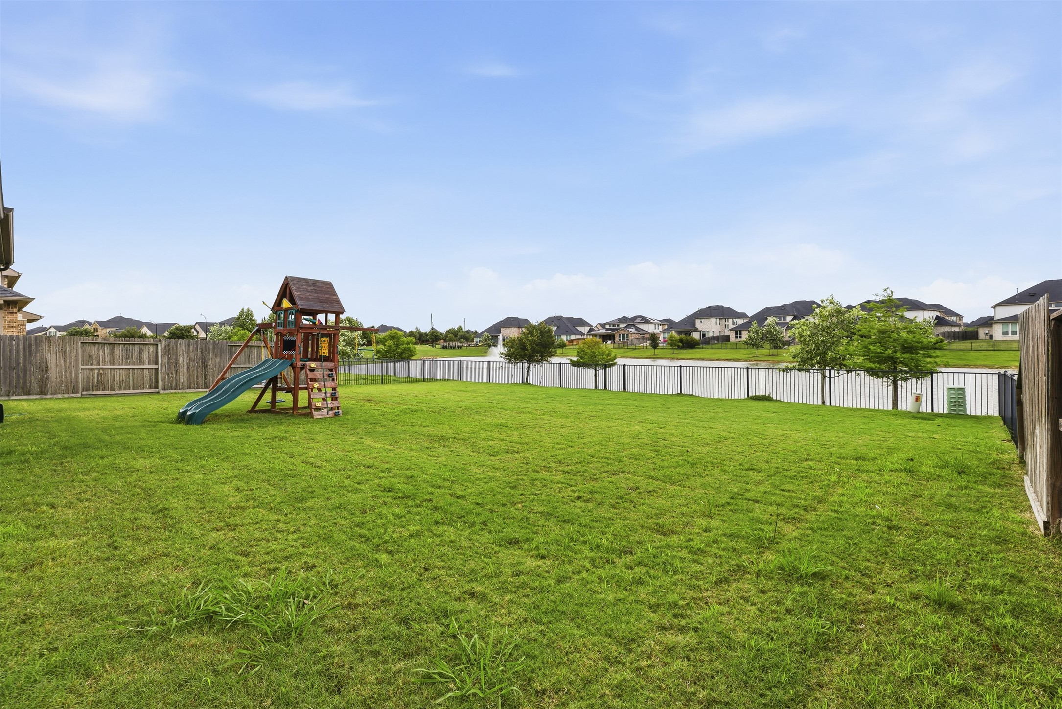 417 Ripple Edge Court Katy, TX 77493 - Photo 39 of 48