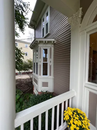 $2,800 | 185 Madison Street, Unit 1, Portsmouth, NH 03801