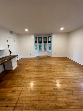 $2,800 | 185 Madison Street, Unit 1, Portsmouth, NH 03801