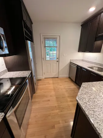 $2,800 | 185 Madison Street, Unit 1, Portsmouth, NH 03801