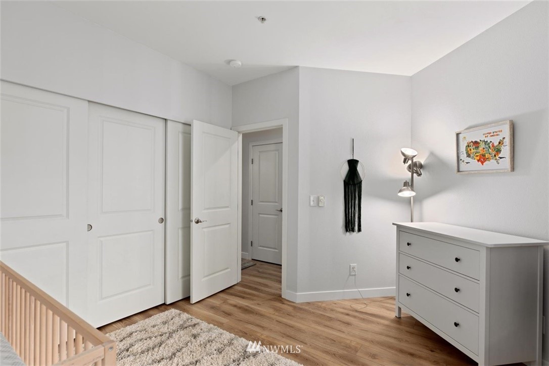 3927 243rd Place Southeast, Unit I102 Bothell, WA 98021 - Photo 14 of 19 Gallery Image 14