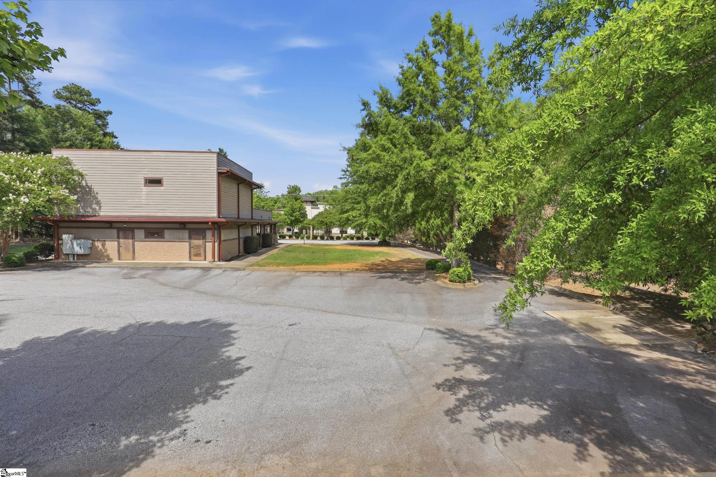 142 Mall Connector Road Greenville, SC 29607 - Photo 14 of 27