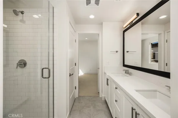 $4,695 | 19031 Main Street, Unit 101, Huntington Beach, CA 92648