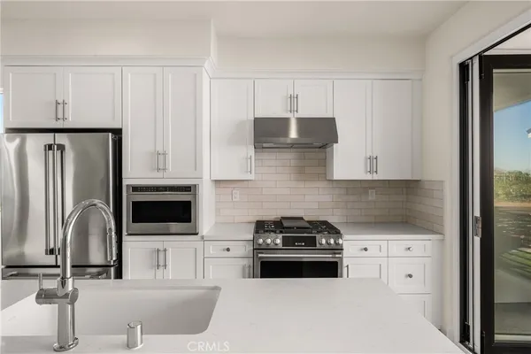 $4,695 | 19031 Main Street, Unit 101, Huntington Beach, CA 92648