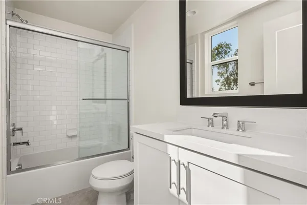 $4,695 | 19031 Main Street, Unit 101, Huntington Beach, CA 92648