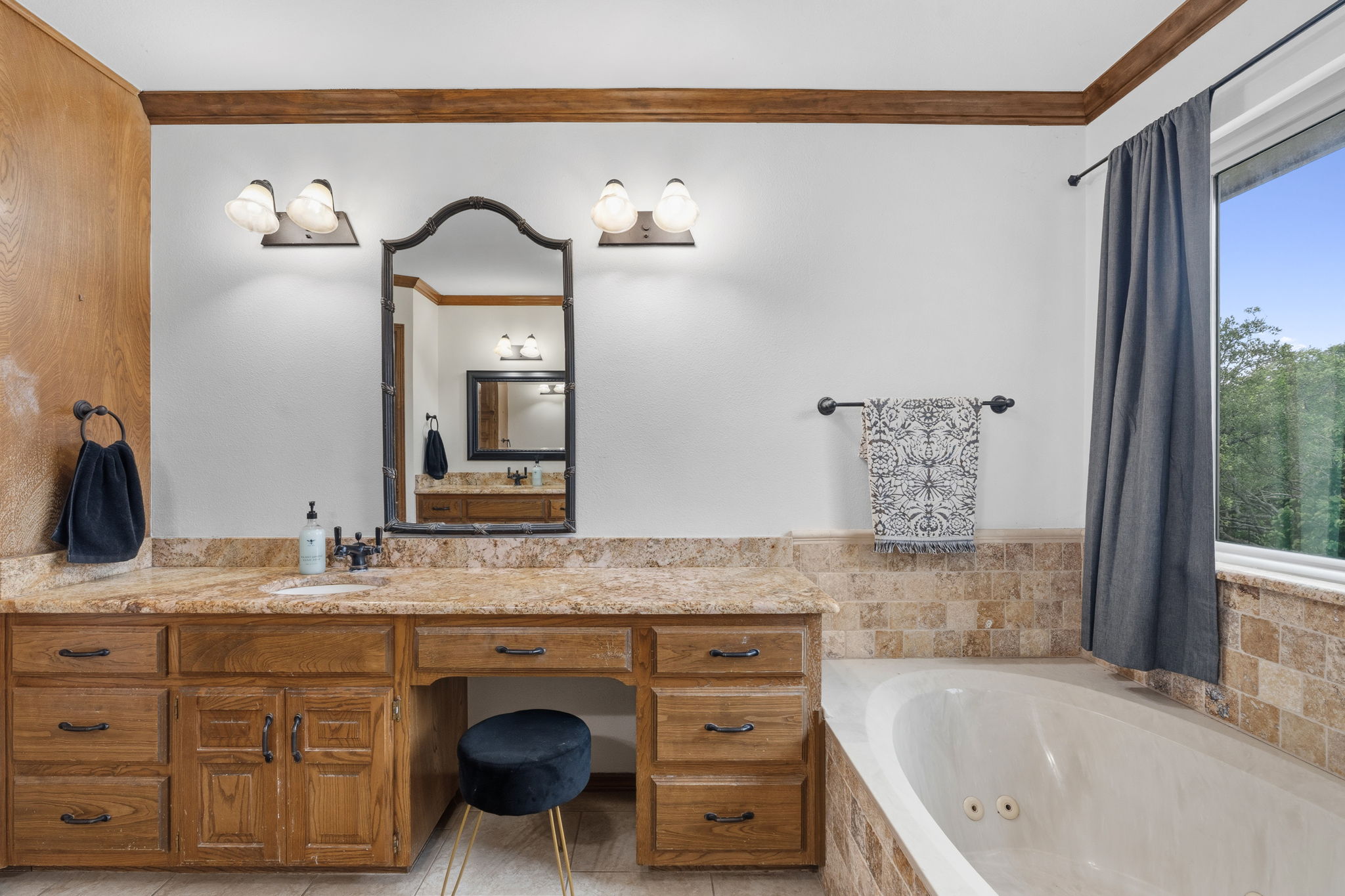307 South Ridge Circle Georgetown, TX 78628 - Photo 20 of 39