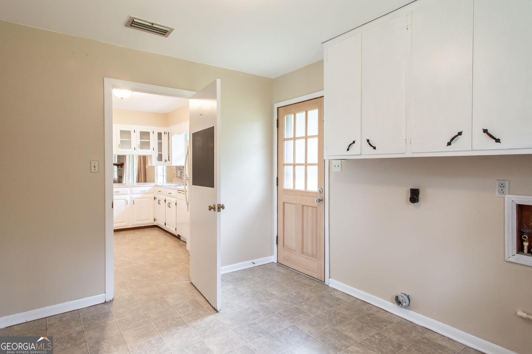 2775 Seminole Trail Waycross, GA 31503 - Photo 16 of 40