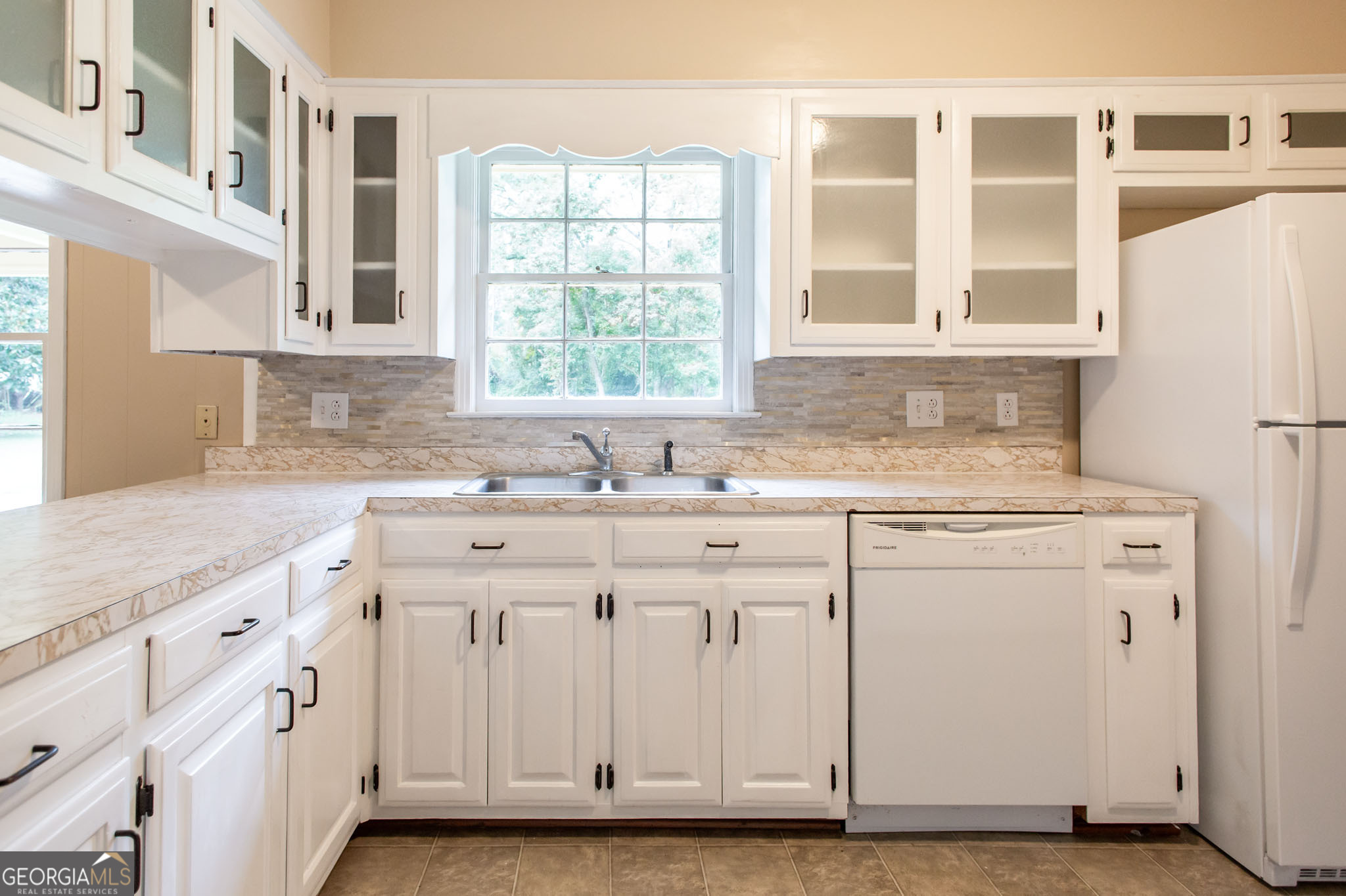 2775 Seminole Trail Waycross, GA 31503 - Photo 18 of 40