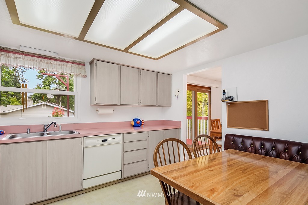 5 217th Place Southeast Bothell, WA 98021 - Photo 16 of 25