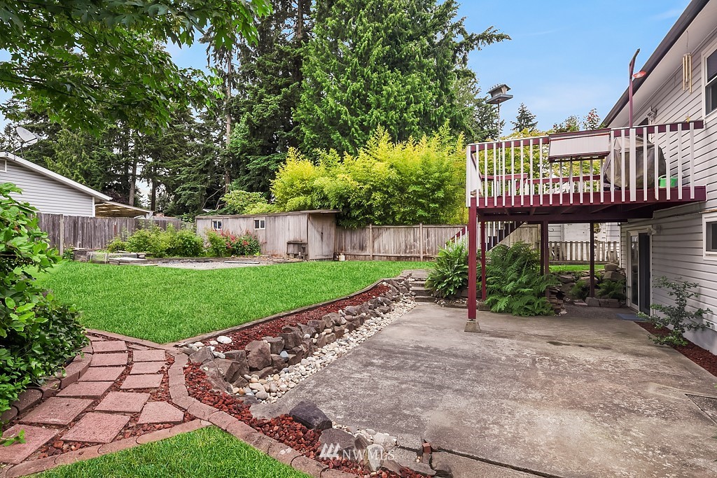 5 217th Place Southeast Bothell, WA 98021 - Photo 5 of 25