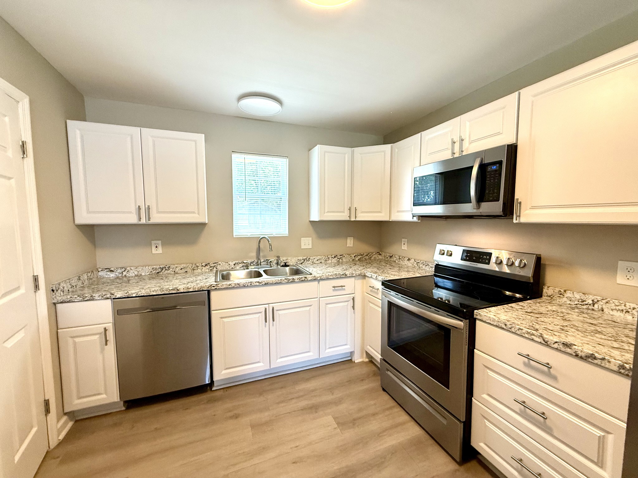 2618 Mashburn Road Nashville, TN 37210 - Photo 10 of 32