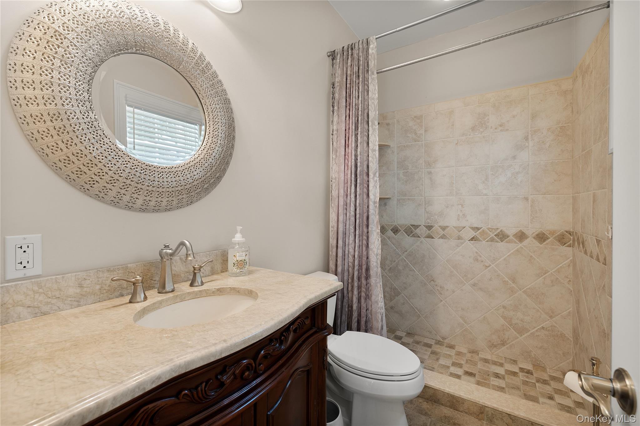 65 West Bayberry Road Islip, NY 11751 - Photo 31 of 44
